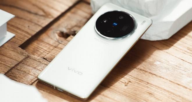 Vivo X200 Mini  Price in Albania